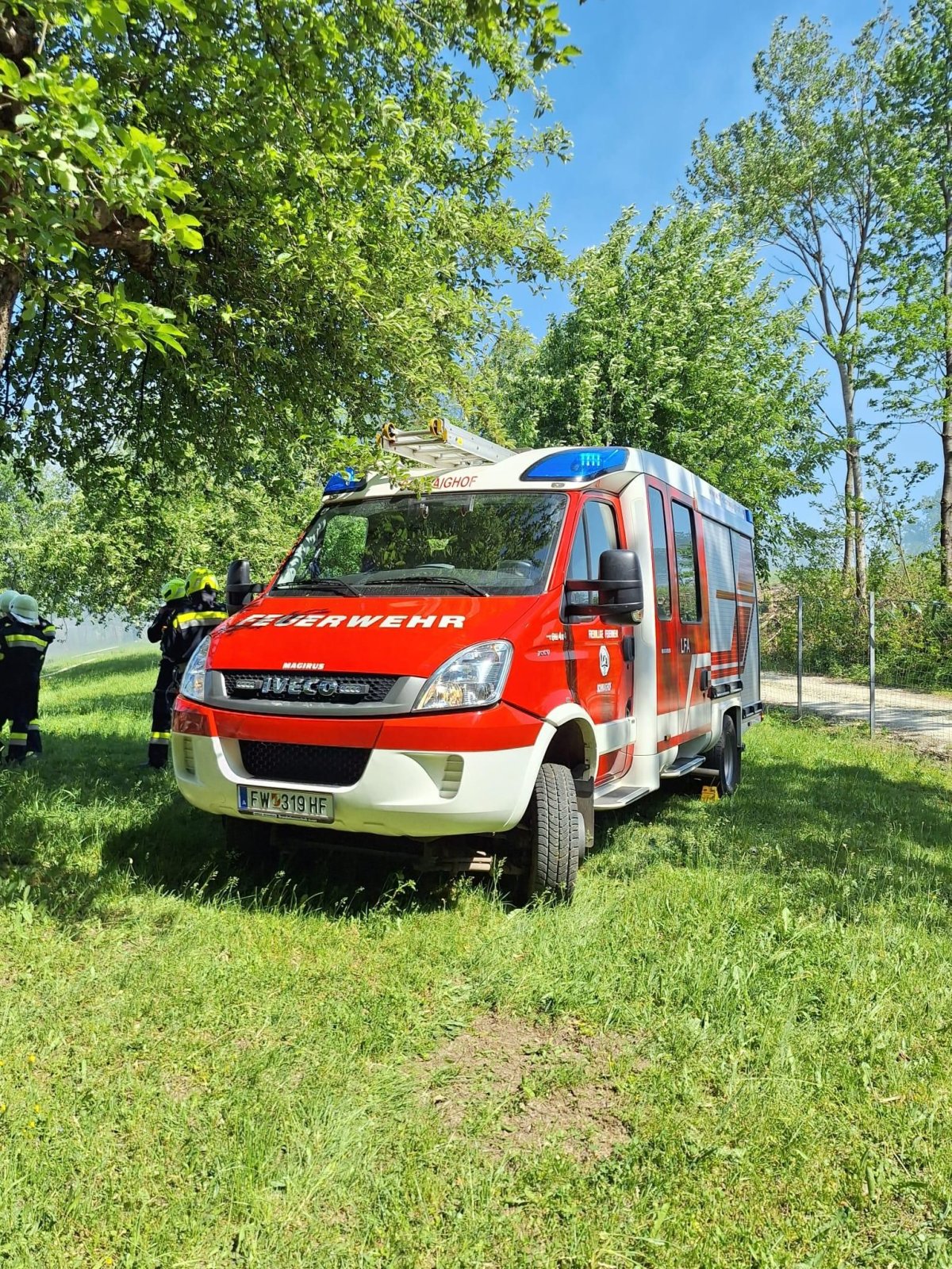 2026_05_25_strohballenbrandpeinthorehrenschachen484